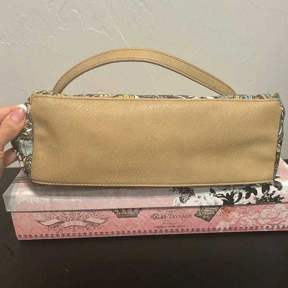 Sakroots Floral Pattern Tote with Tan Straps - Picture 3 of 5